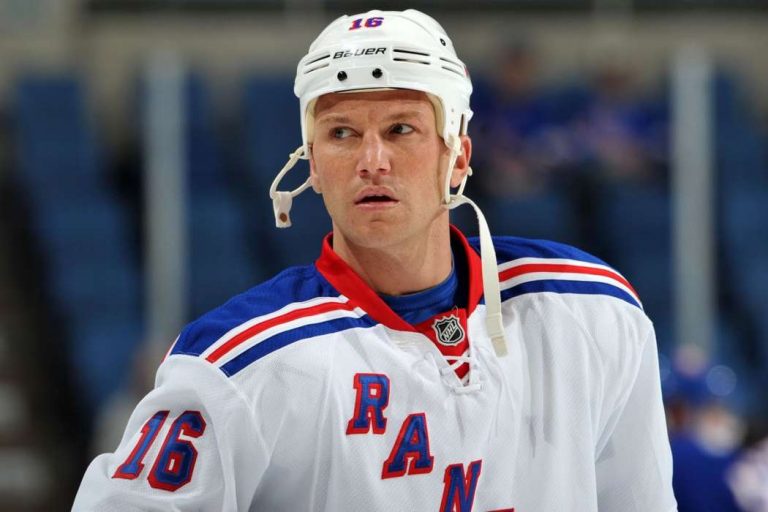 Former NHLer Sean Avery Feuding With Alexandra Cooper Over Apartment Construction Project