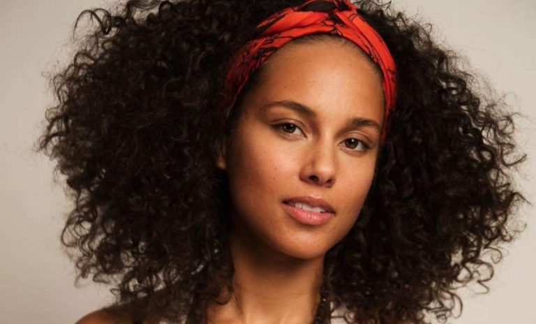 Alicia Keys Under Attack From Jaguar Wright Following Wright’s Beef With Common