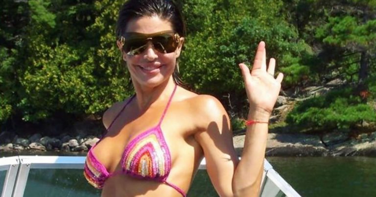 Hot Mama! Lisa Rinna's Bikini Body Is Insane in This Throwback Pic