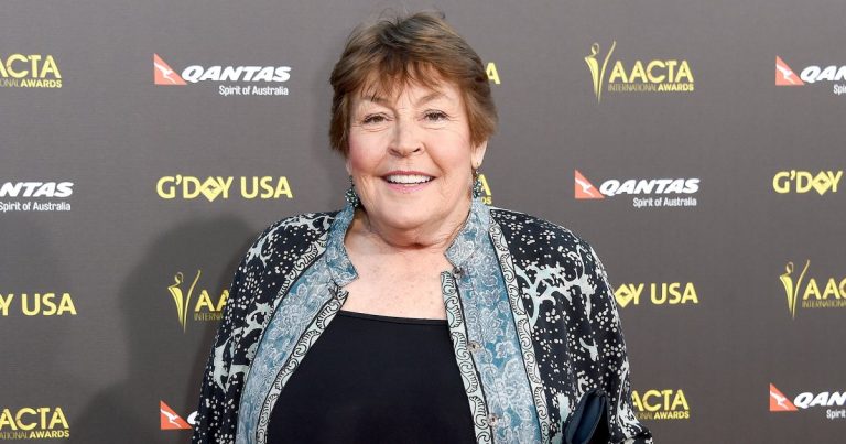 ‘I Am Woman’ Singer Helen Reddy and More Celebrity Deaths in 2020