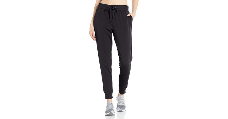 Sweat-Wicking Fleece? These Cute Hanes Joggers Are Next Level