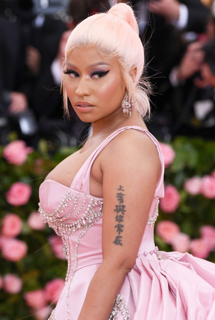 Nicki Minaj Denies Fan’s Claim That Her Baby Boy Is Named Jeremiah, Calls Out Fake Photo