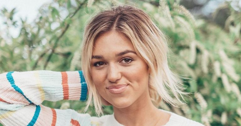 Pregnant Sadie Robertson 'Cried a Lot' During 'Dark' Coronavirus Battle