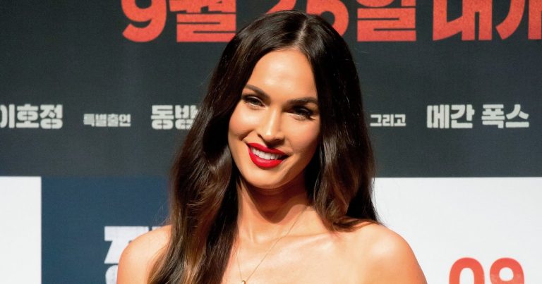 We Found These Megan Fox-Approved Distressed Black Jeans for $158 Off