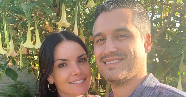 Bachelor's Courtney Robertson Marries Fiance Humberto Preciado