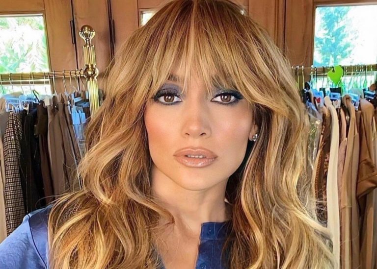 Jennifer Lopez Is Magnificent In Satin And Silk — See The Stunning Photos