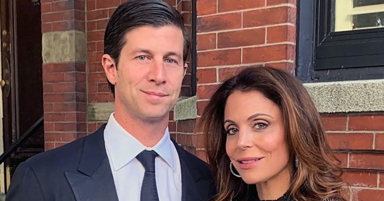 Bethenny Frankel Is 'Really Happy' After Splitting From Ex Paul Bernon