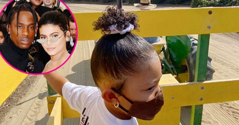 Kylie Jenner and Travis Scott Take Stormi to a Pumpkin Patch: Photos