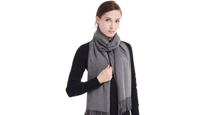 This On-Sale Cashmere Scarf Is the Perfect Holiday Gift — 40% Off!