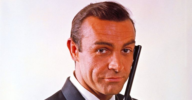 'James Bond' Actor Sean Connery Dies at 90