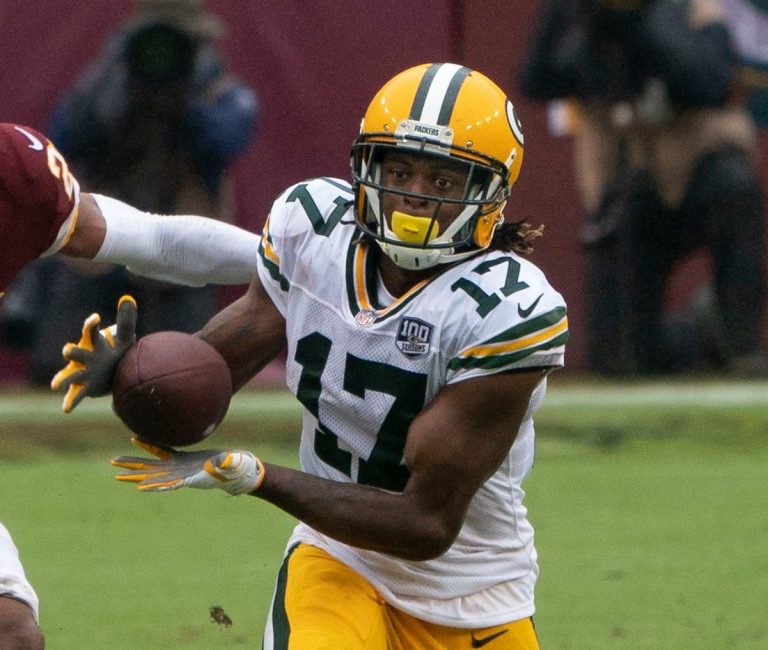 Davante Adams Shines in Green Bay’s Win Against the Houston Texans, 35-20