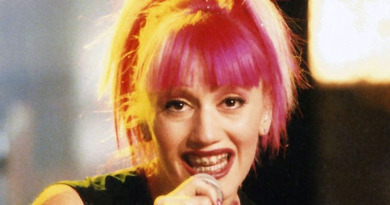 Gwen Stefani Brings Back Her '90s Punk Pink Hair