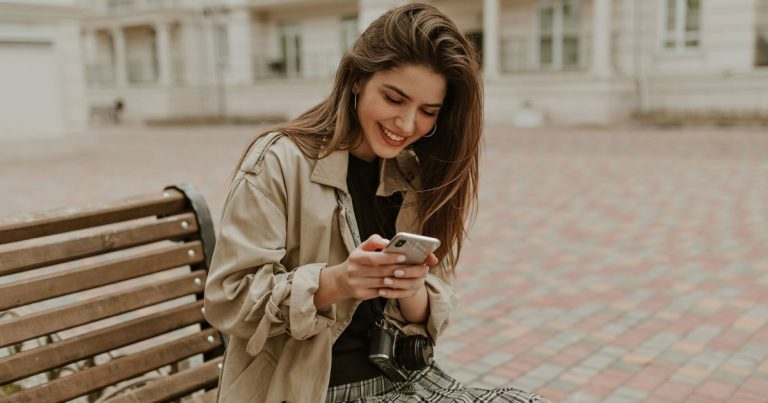 Shoppers Confirm This Is the Best Way to Keep Your Phone Charged All Day