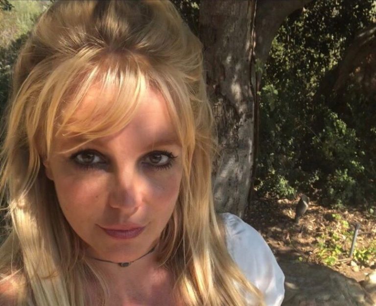 Britney Spears’s Fans Think Her Latest Video Was Scripted Amid Concerns For Her Mental Health