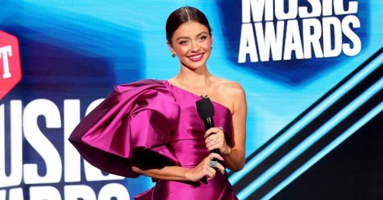 Sarah Hyland Stunned in 3 Dresses at the CMT Awards