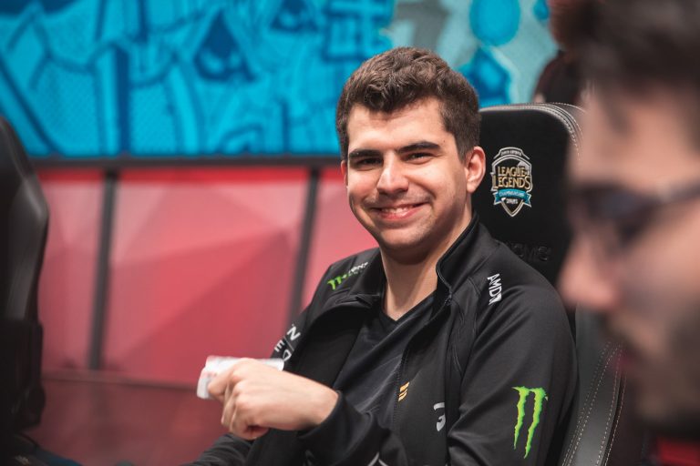 Fnatic’s Top Laner Bwipo Talks About The European Pride And The Meta At This Year’s World Championship