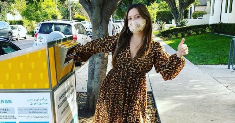 Billie Lourd Shows Postpartum Body 1 Month After Son Kingston's Arrival