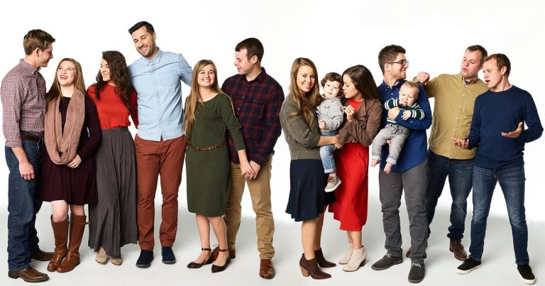 Duggar Family Pics: Couples, Babies and More!