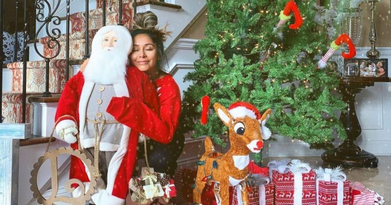 Totally Festive! See the Celebrity Holiday Decorations of 2020