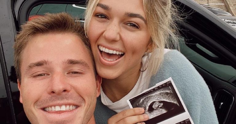 It's A ... ! Pregnant Sadie Robertson, Christian Huff Reveal 1st Child's Sex: Pics