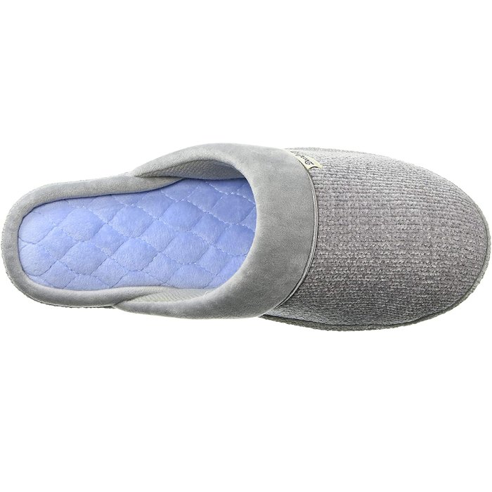 amazon-cyber-weekend-dearfoams-slipper