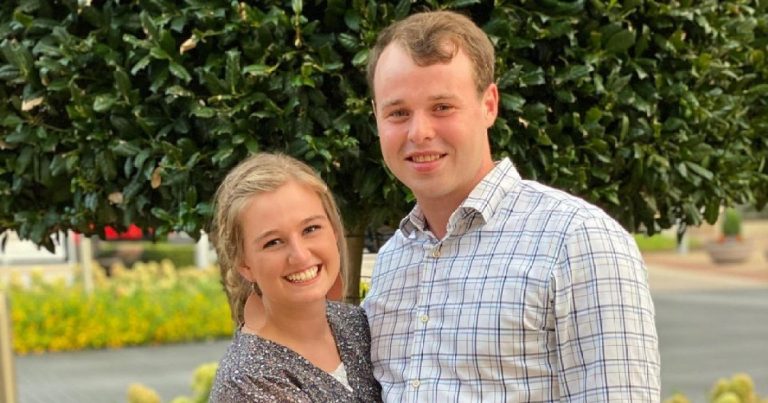 Pregnant Kendra and Joe Duggar Reveal Sex of 'Tie-Breaker' 3rd Baby