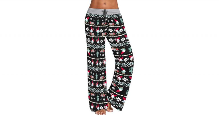 These Comfy Holiday Pants Are a Festive Must-Have This Winter