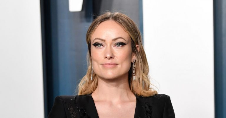 We Found Olivia Wilde’s Slogan T-Shirt Style Using Amazon StyleSnap