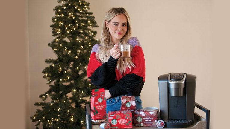 How Amanda Stanton Celebrates Merry Little Moments This Holiday Season