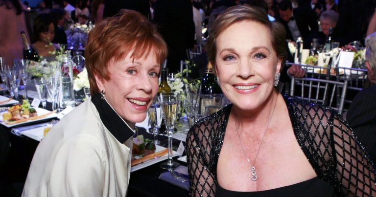 Julie Andrews Says This Former First Lady Caught Her Kissing Carol Burnett