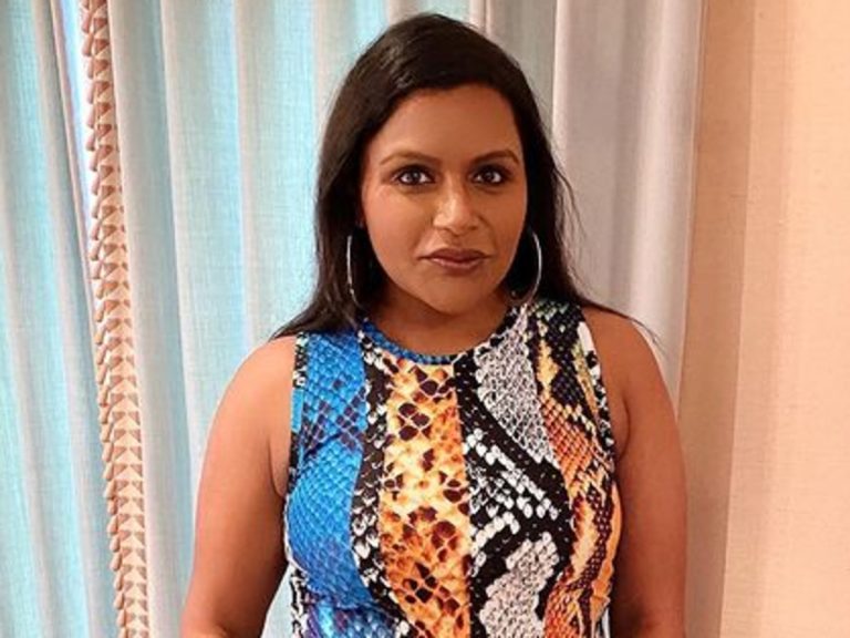 Mindy Kaling Puts On A Stylish Display In Twin Fantasy Snakeskin Outfit