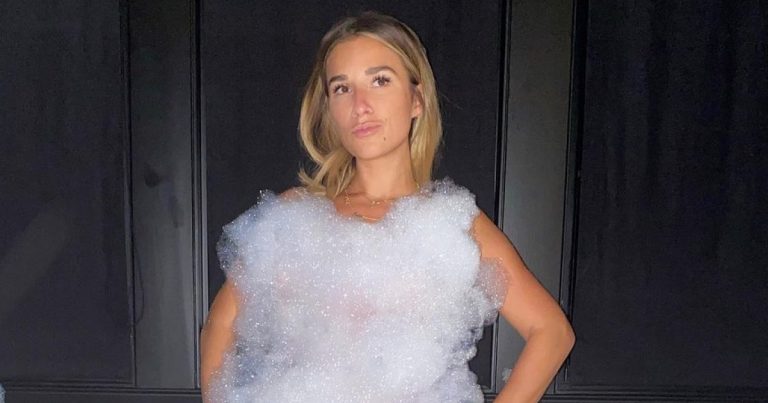 Jessie James Decker Slams 'TMI' Comment on 'Repulsive' Bubble Bath Pic