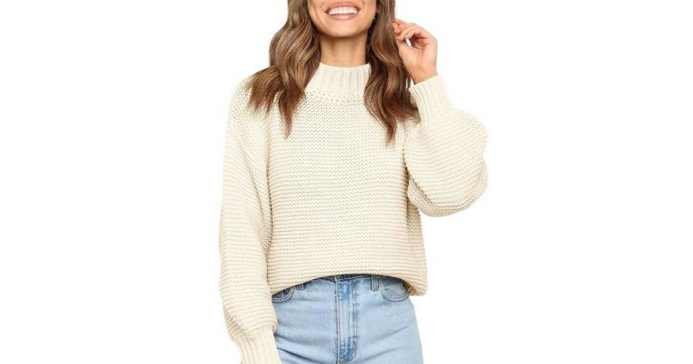 This Chunky Sweater Reminds Us of Cameron Diaz's Chic Knits in 'The Holiday'