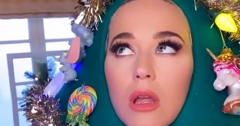 Katy Perry Gets in the Holiday Spirit, Dresses Up Like a Christmas Tree