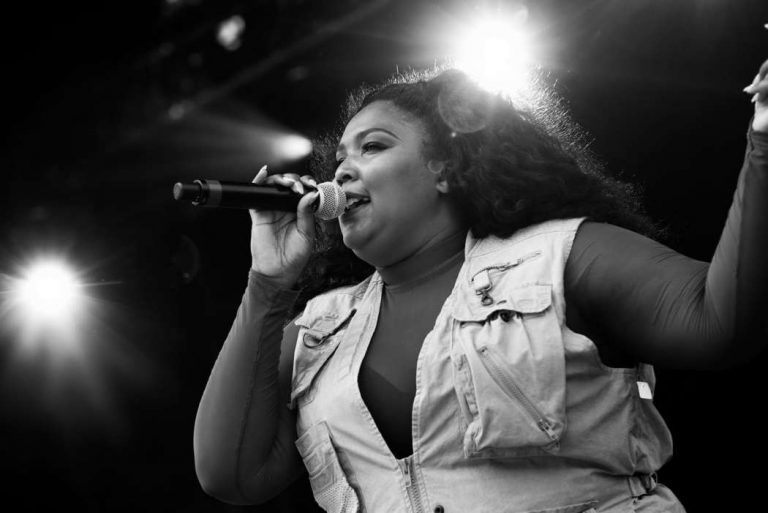 Lizzo Says She’s Been Having A Lot Of ‘Negative’ Thoughts About Her Body Lately