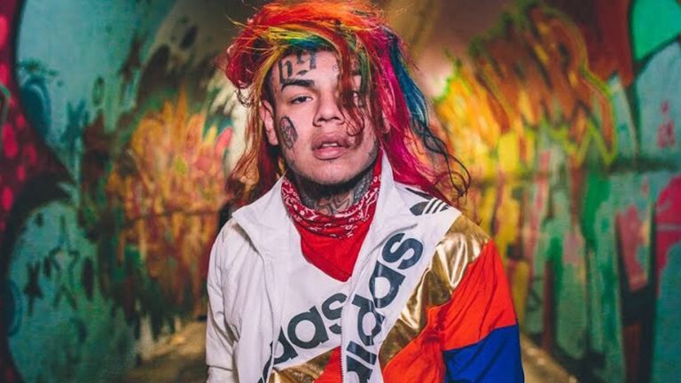 Tekashi 69 Made A Waitress Happy By Leaving Her A $2,000 Tip For Thanksgiving