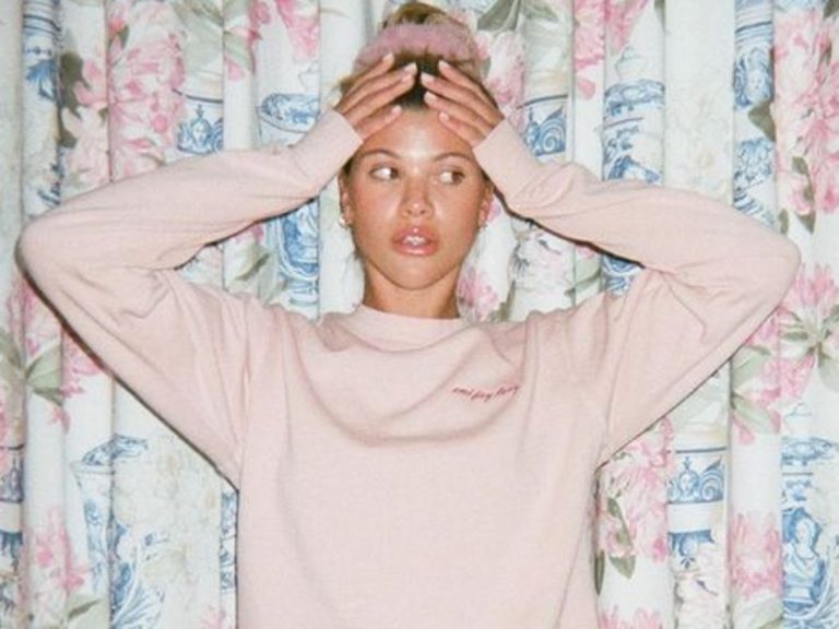 Sofia Richie Wears Emi Jay