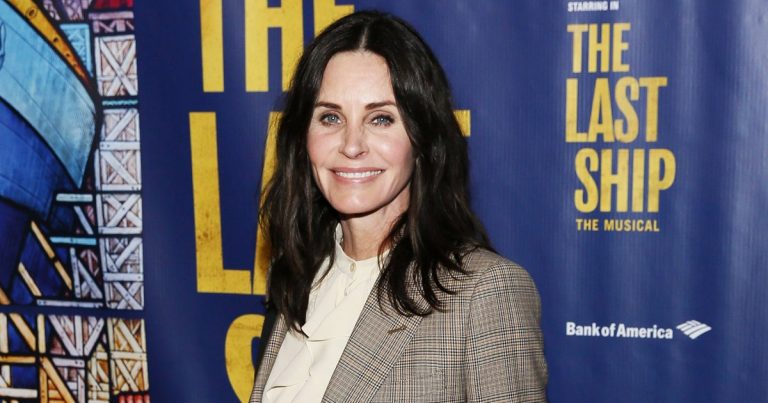 Courteney Cox Shares ‘Gross Truth’ of ‘Friends’ Raw Turkey Gag Do-Over