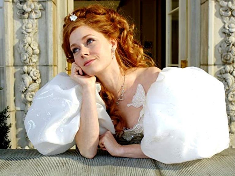 Amy Adams Will Reprise Her Role As Princess Giselle In Enchanted Sequel, Disenchanted