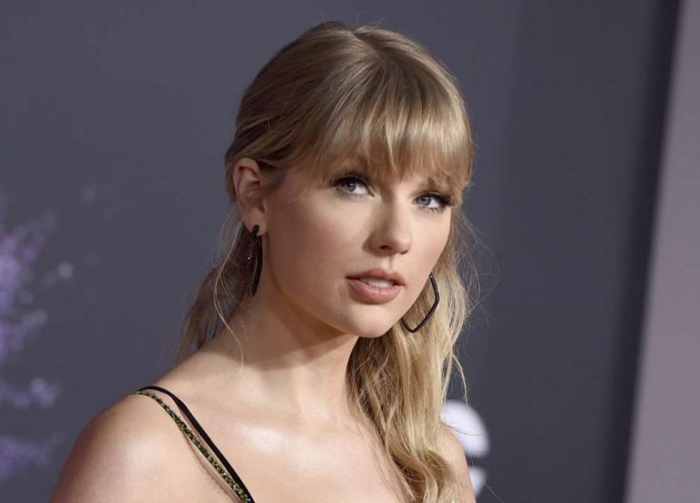 Fans Believe Taylor Swift And Joe Alwyn Secretly Married