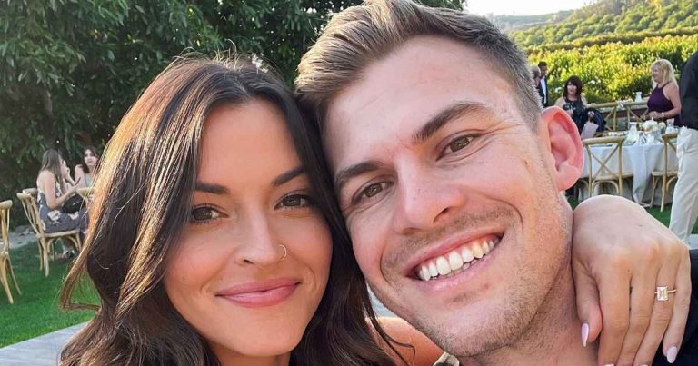 'Bachelor' Baby! Tia Booth Is Pregnant With Her, Taylor Mock's 1st Child