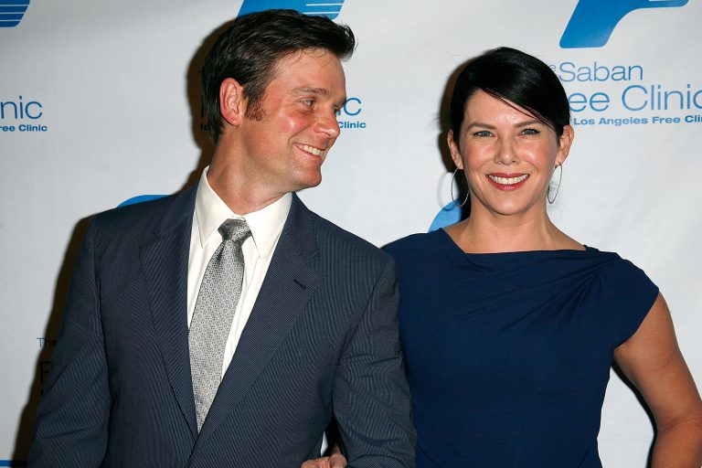 Peter Krause And Lauren Graham Split Confirmed After 10 Years Together