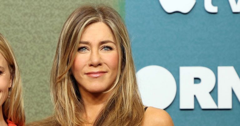 Jennifer Aniston’s Facialist Loves This SPF That ‘Won’t Cause Congestion’