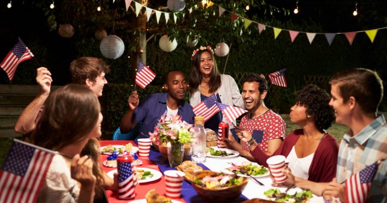 15 4th of July Decor and Fashion Items on Sale at Amazon — Shop Now!