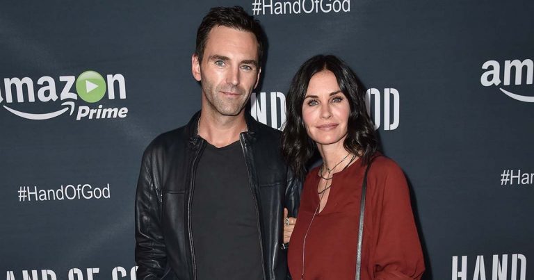 London Calling! Courteney Cox and BF Johnny McDaid Enjoy England Date