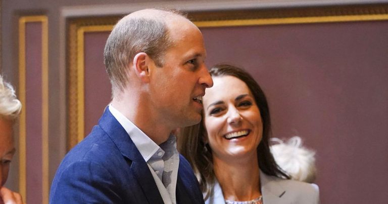 Prince William and Duchess Kate Unveil Their 1st Official Portrait Together