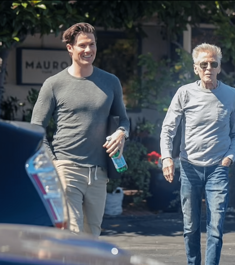 79-Year-Old Calvin Klein, for the first time in a long time appeared in public with a 34-Year-Old boyfriend