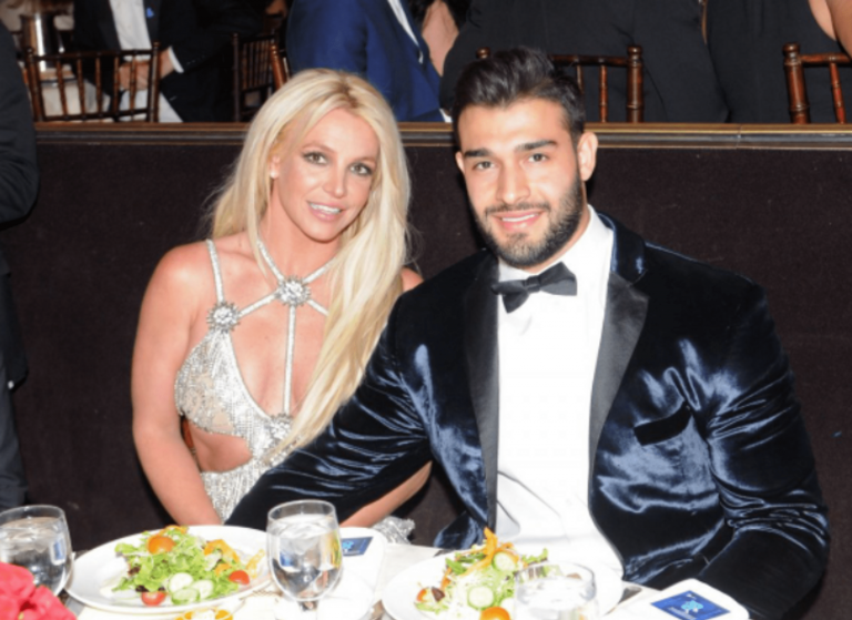 Britney Spears’ engagement ring contains diamonds and a lovely note from Sam Asghari