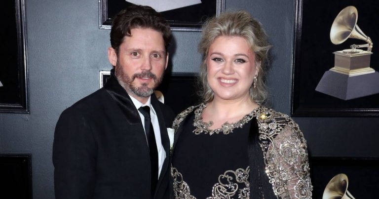 Kelly Clarkson Talks ‘Huge Divorce': It's 'Not Easy With Kids'