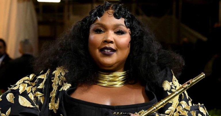 Lizzo Apologizes for Using ‘Harmful’ Language in ‘GRRRLS,’ Releases New Version